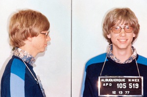 Bill Gates ditangkap polisi New Mexico gara-gara ngebut tanpa SIM dengan mobil Paul Allen, co founder Microsoft